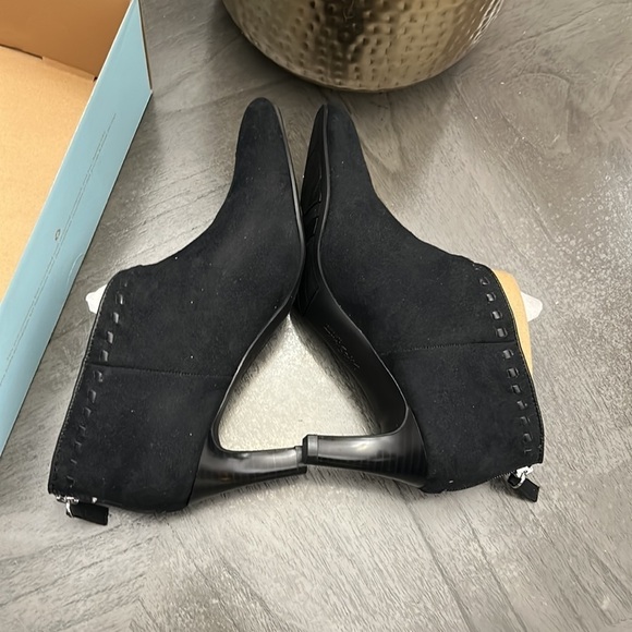 LIFESTRIDE WOMEN GIADA BOOTIE - Picture 7 of 11